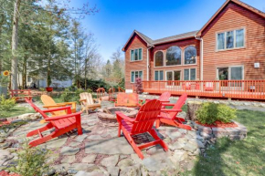 Fire Pit and BBQ Elegant Split Rock Resort Getaway! Lake Harmony